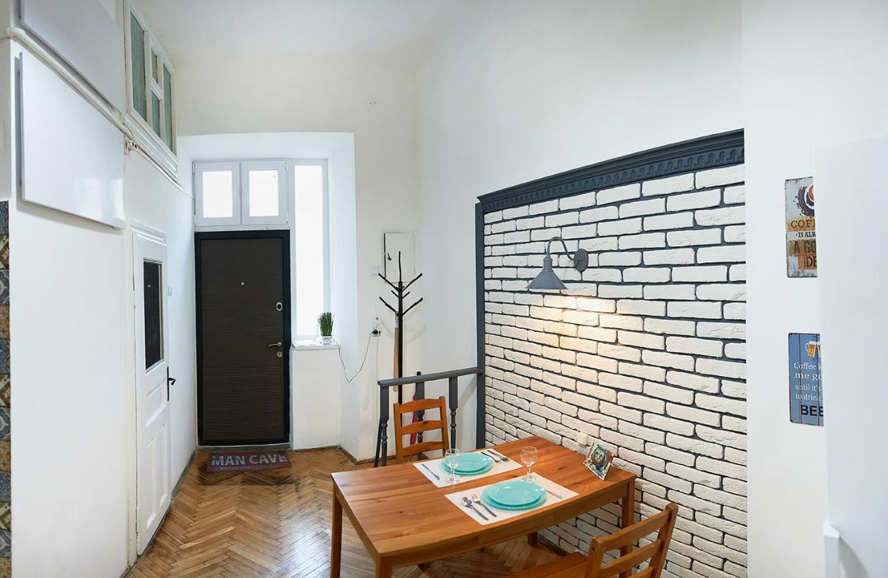 Stylish Apartments In The Center Leópolis Exterior foto
